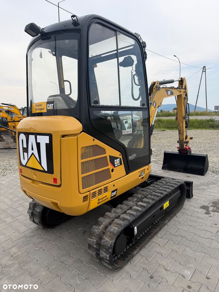 Caterpillar 302.4 D - 1