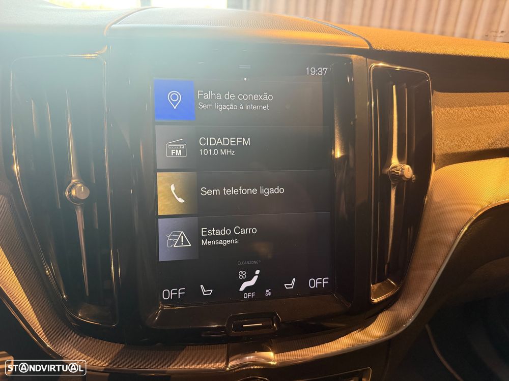 Volvo XC 60 2.0 T8 PHEV R-Design AWD - 51