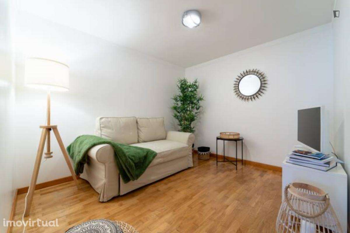 Apartamento com 1 quartos - localizado em Cedofeita Porto - Grande imagem: 4/25