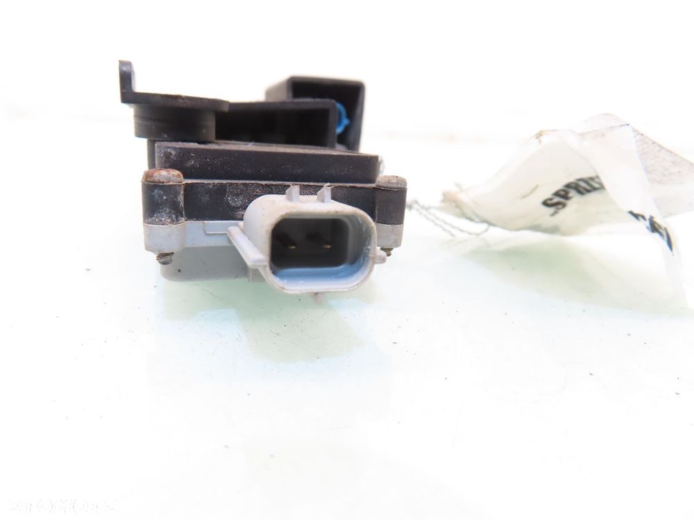 ZAMEK KLAPY LAND ROVER FREELANDER (L314) 335424 - 4
