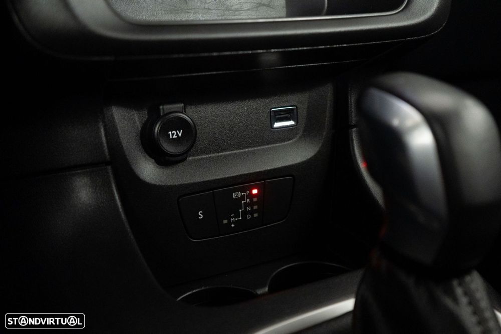 Citroën C3 1.2 PureTech Shine Pack EAT6 - 24