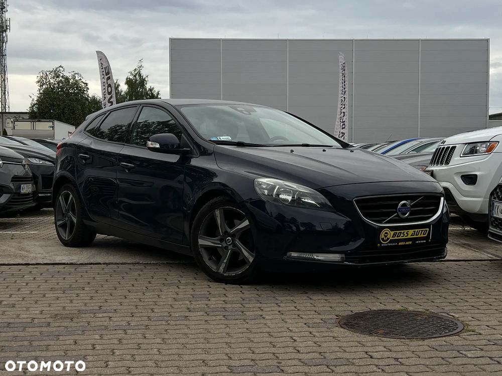 Volvo V40 - 2
