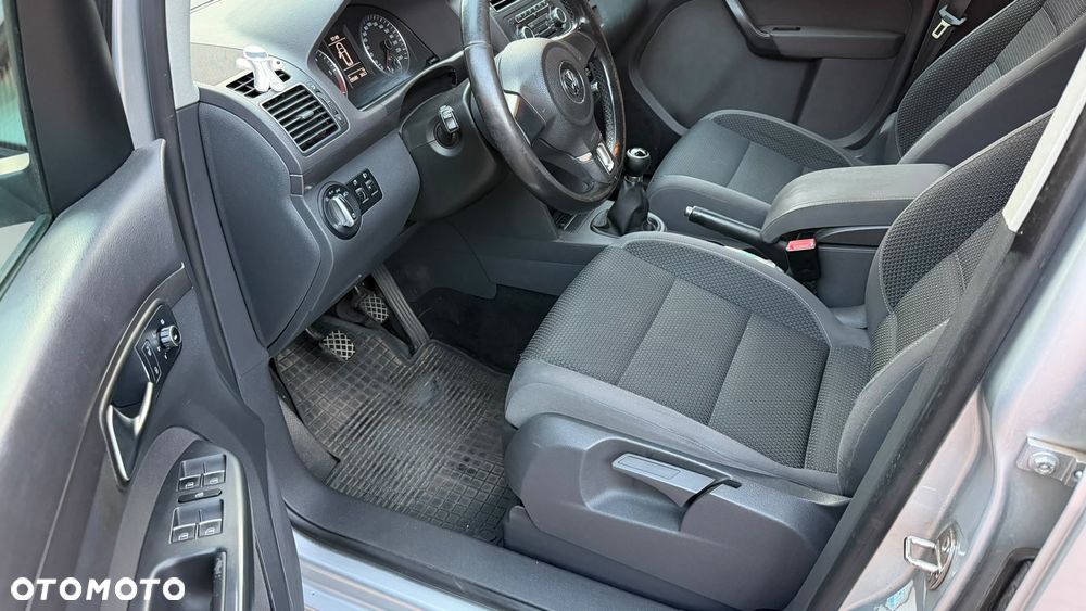 Volkswagen Touran 1.6 TDI DPF Trendline - 8