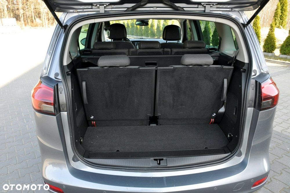Opel Zafira - 38