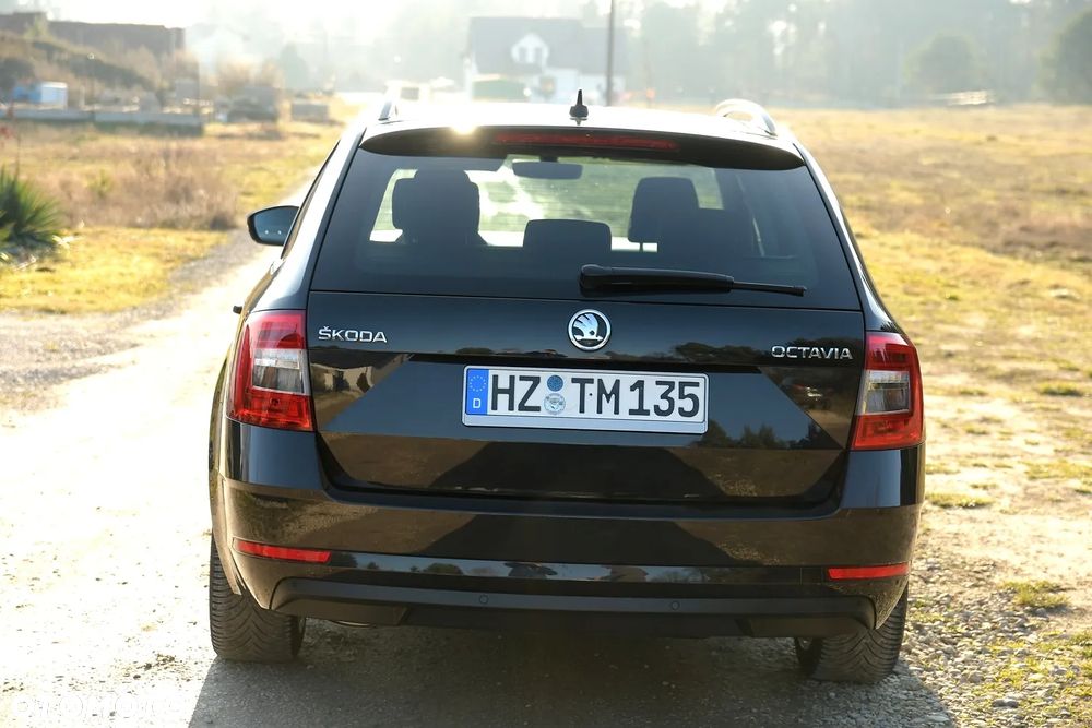 Skoda Octavia 2.0 TDI DSG Exclusive - 7