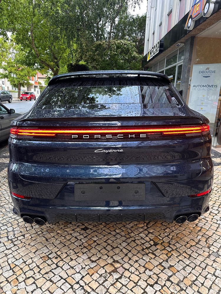 Porsche Cayenne Coupé E-Hybrid Tiptronic S Black Edition - 4