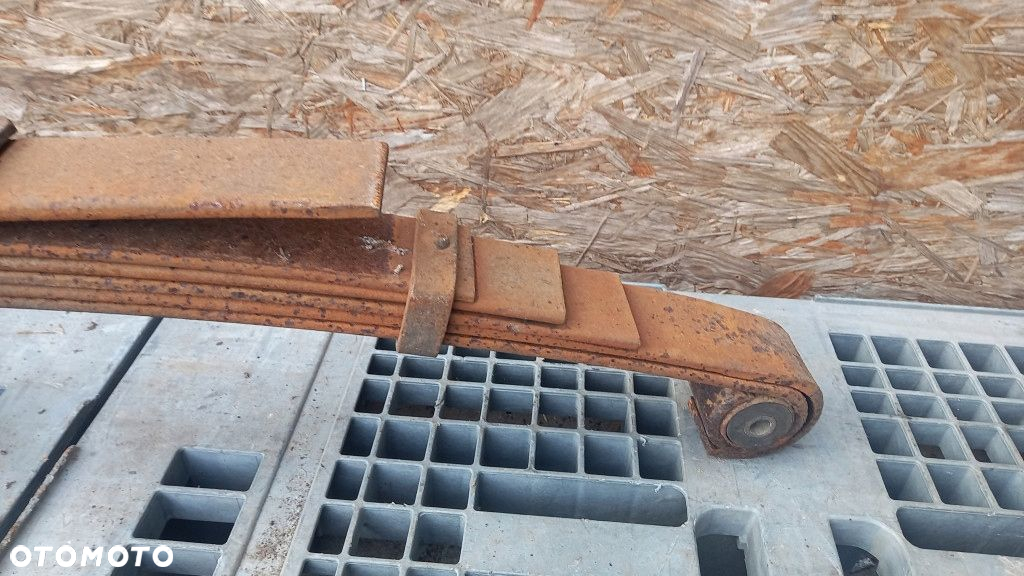 RESOR TYŁ TYLNY 7 PIÓR DAEWOO LUBLIN 3 99R - 13