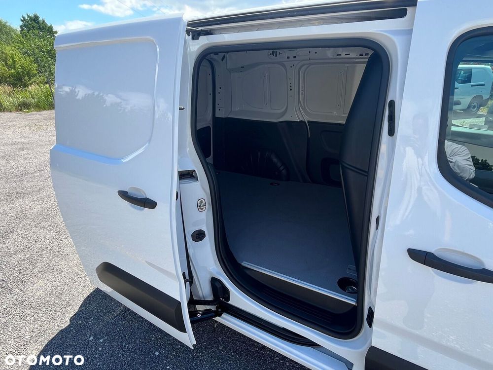 Toyota PROACE CITY - 32