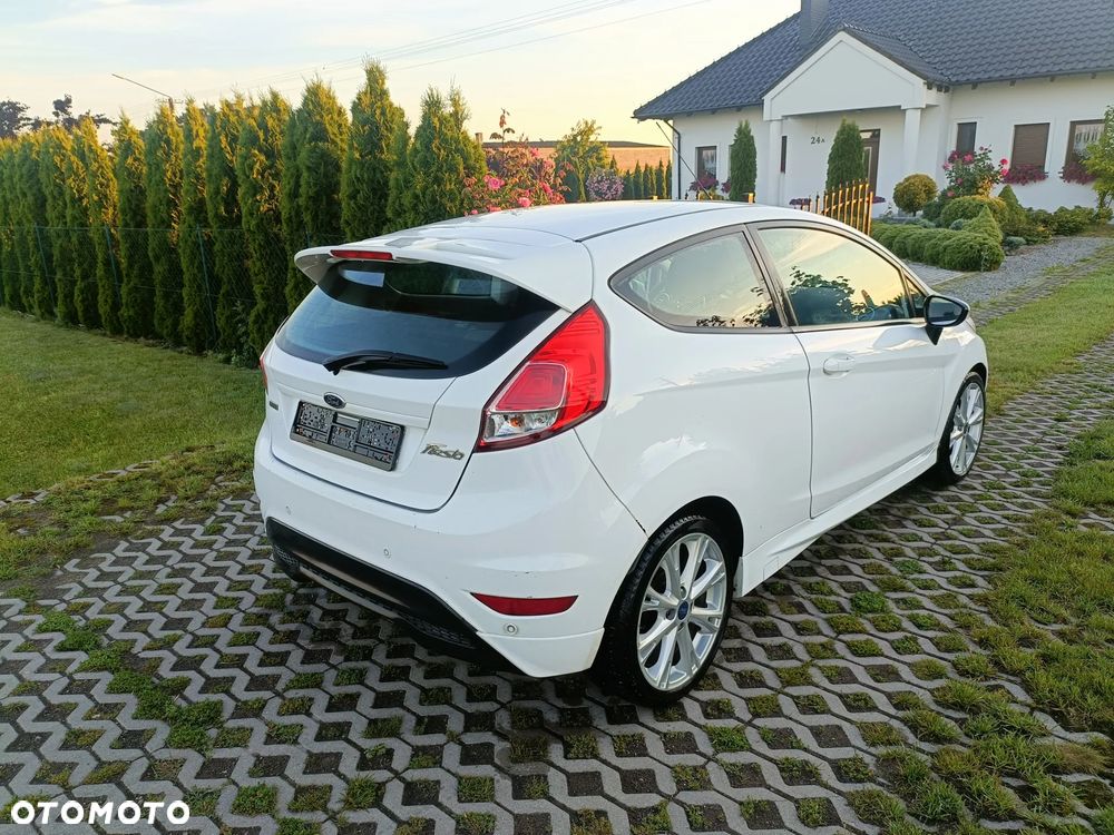 Ford Fiesta - 2
