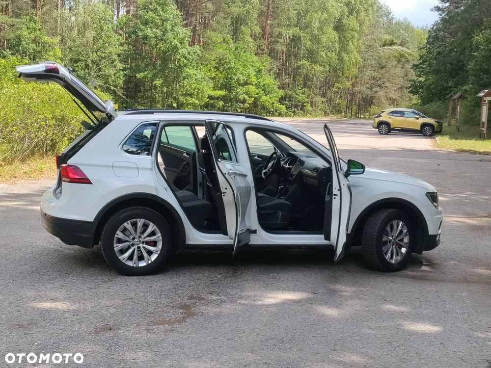 Volkswagen Tiguan - 11