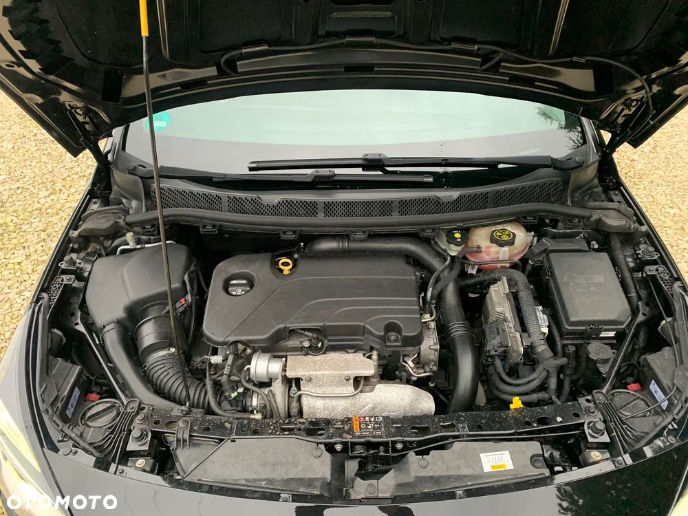 Opel Astra 1.4 Turbo Start/Stop Dynamic - 40