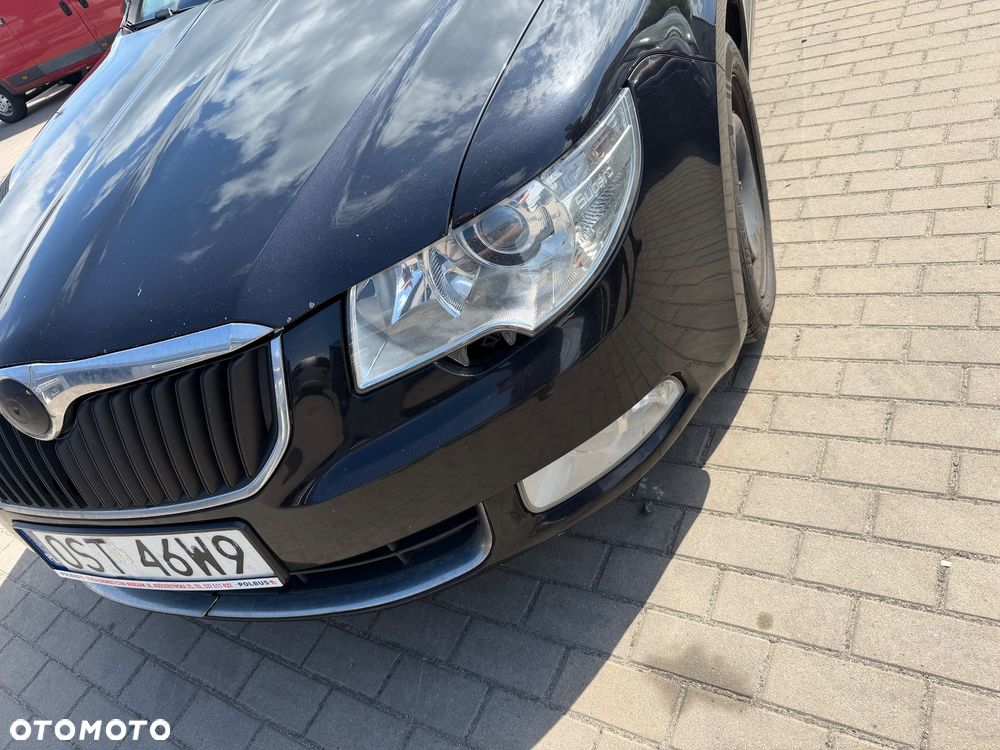 Skoda Superb 2.0 TDI Green tec Ambition - 11