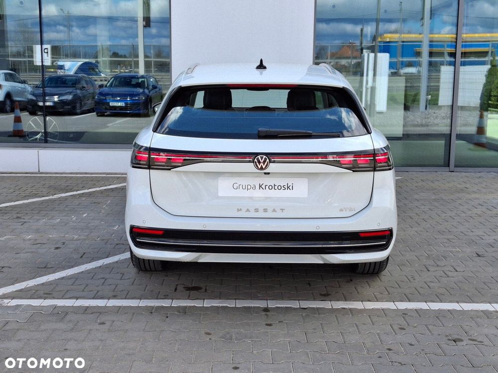 Volkswagen Passat Variant 1.5 TSI EVO Elegance DSG - 6