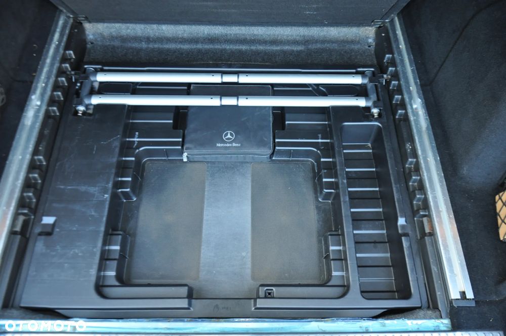 Mercedes-Benz Klasa E 250 CDI 7G-TRONIC - 16