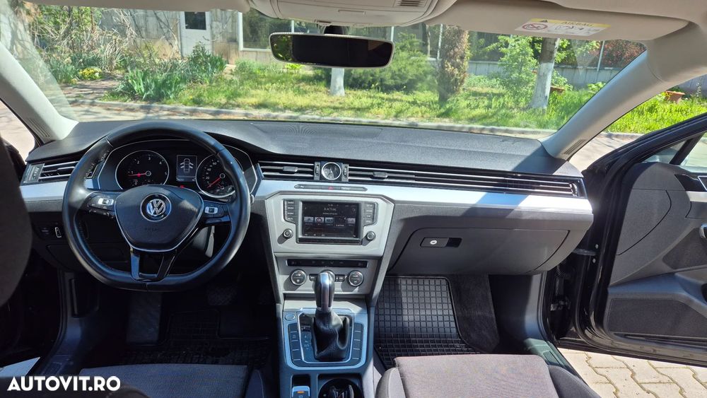 Volkswagen Passat 2.0 TDI DSG Comfortline - 2