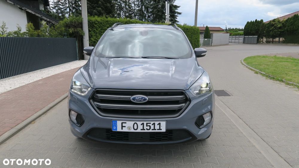 Ford Kuga - 2