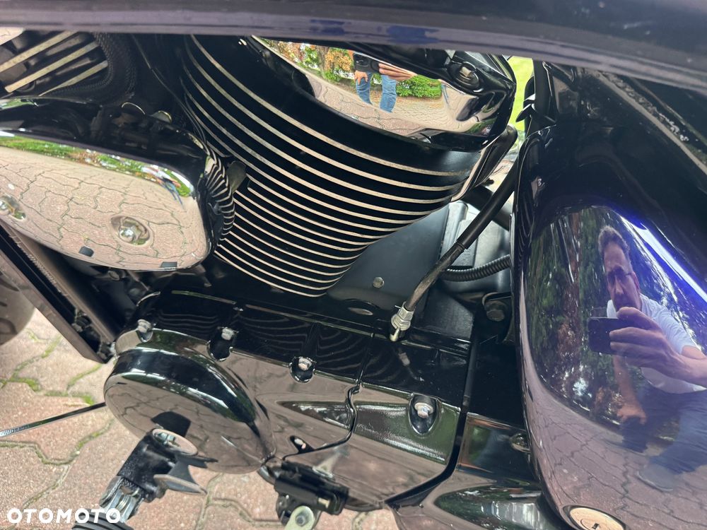 Suzuki Intruder - 20