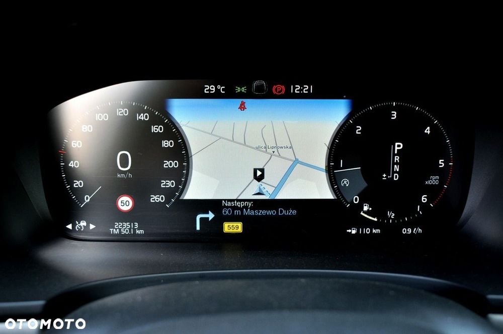 Volvo V90 D3 Momentum Pro - 31