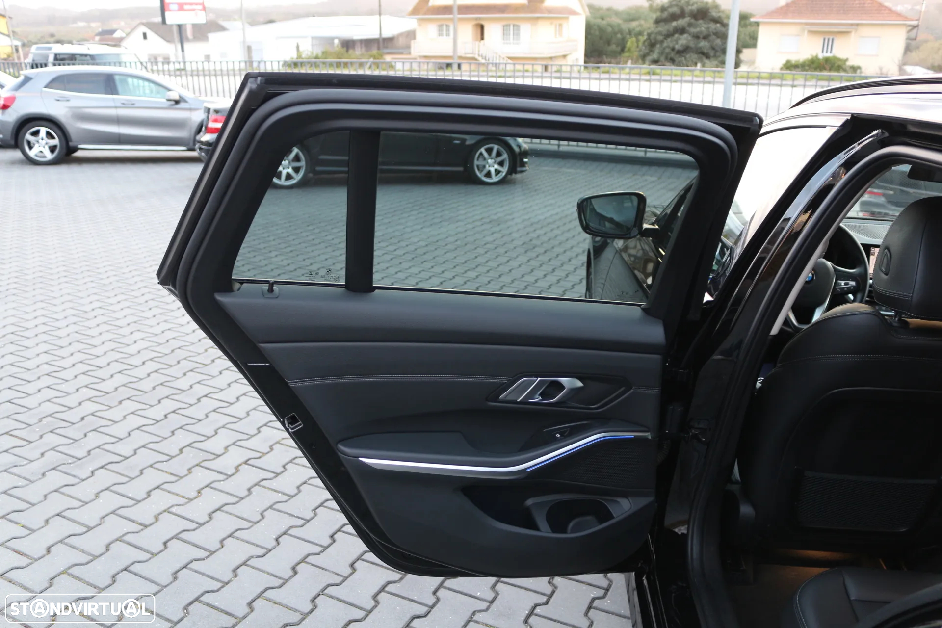 BMW 320 d Touring Line Sport Auto - 33