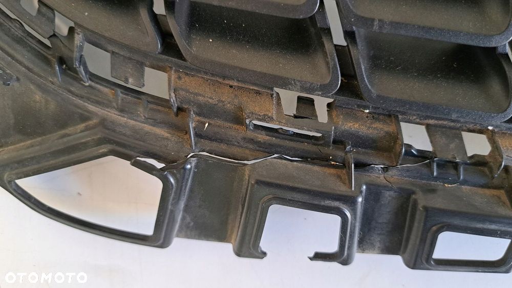 Grill atrapa zderzaka OPEL Astra IV J Przed liftem 09-12r - 9