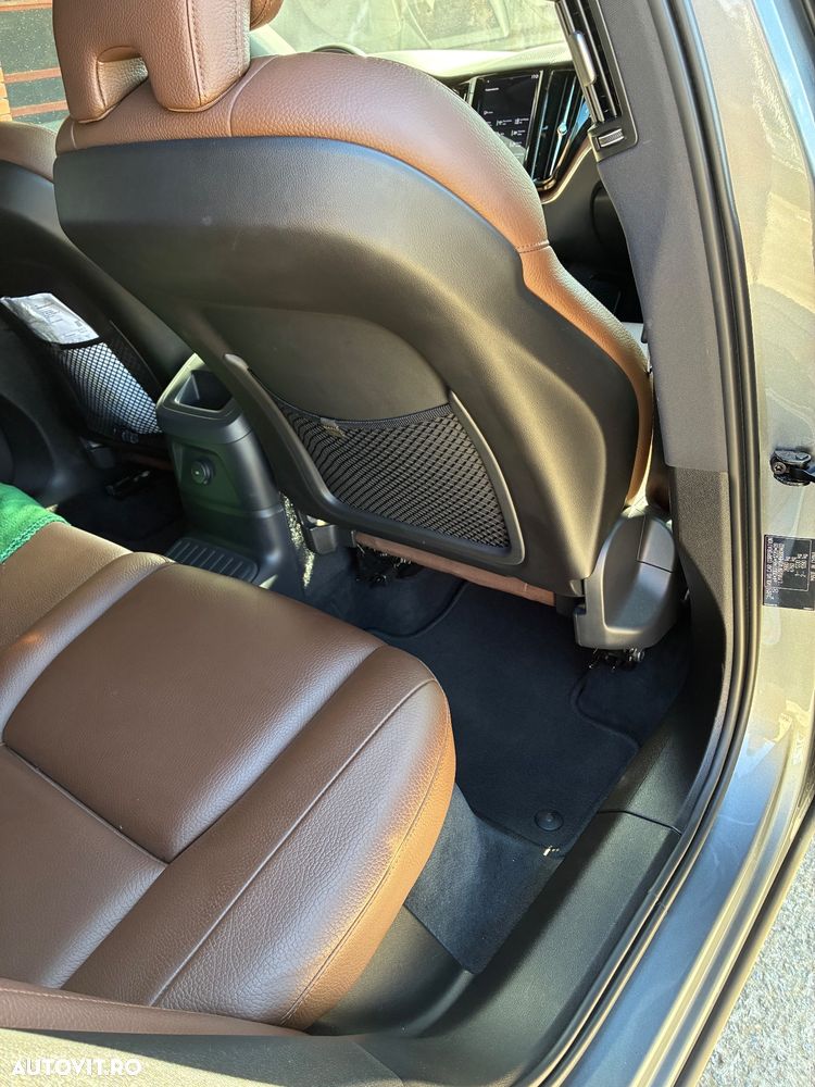 Volvo XC 60 Recharge T6 Twin Engine eAWD Inscription Expression - 13
