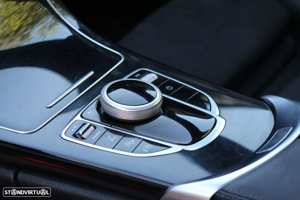 Mercedes-Benz C 300 d AMG Line - 29