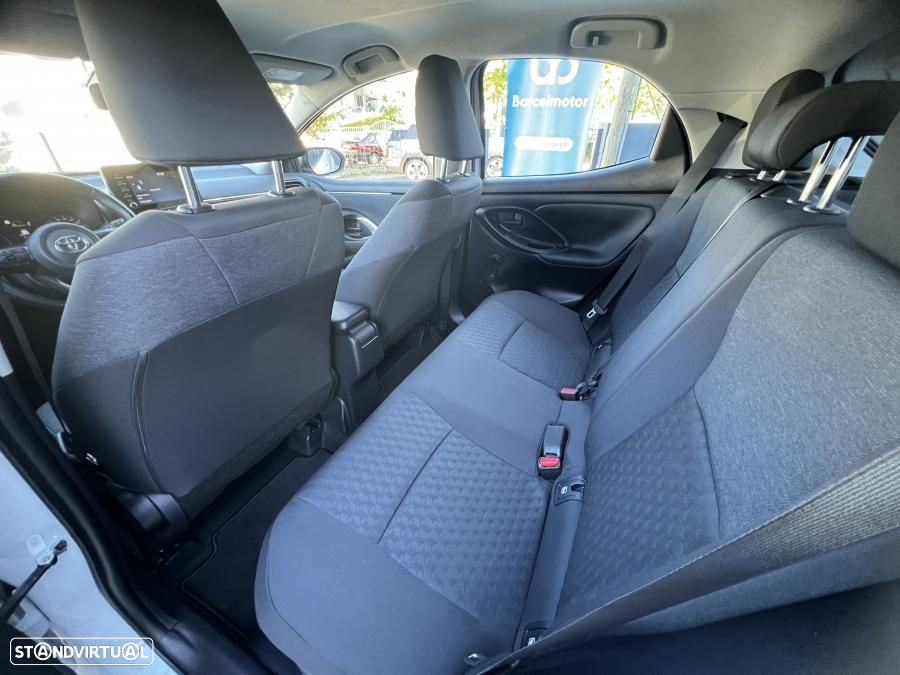 Toyota Yaris 1.5 HDF Comfort Plus - 21