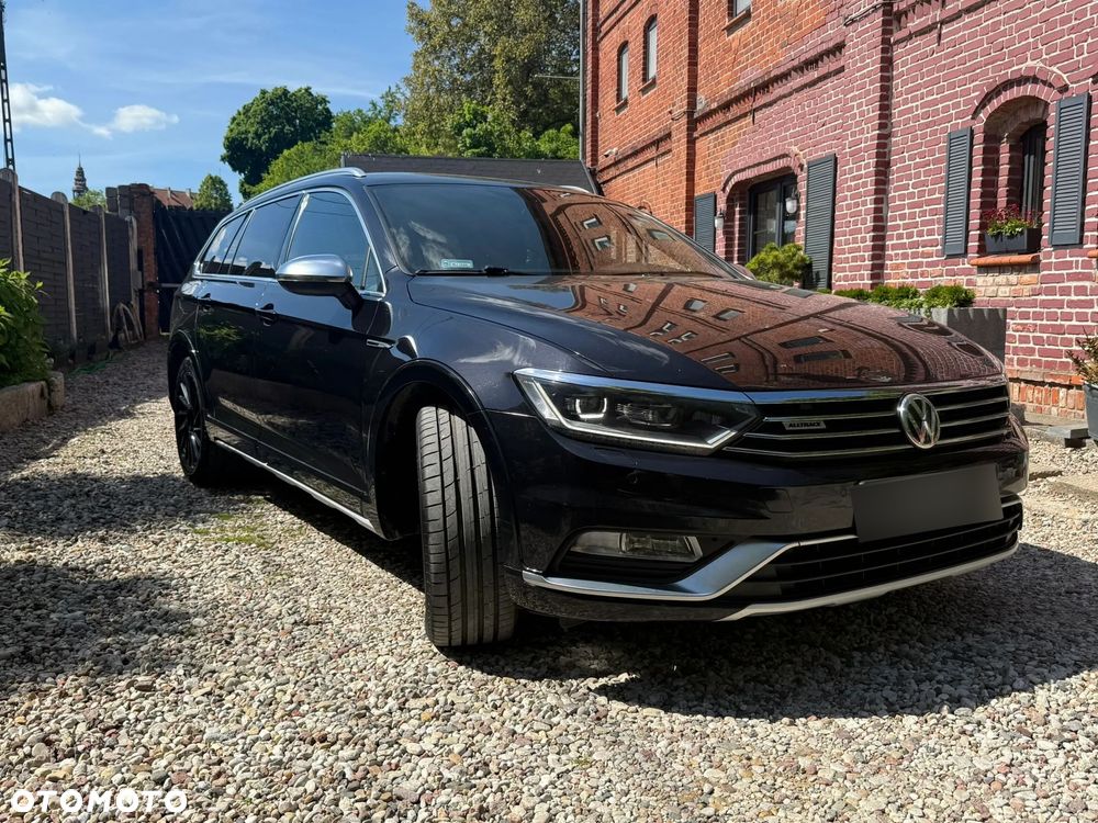 Volkswagen Passat Alltrack 2.0 TDI SCR DSG 4Motion - 1