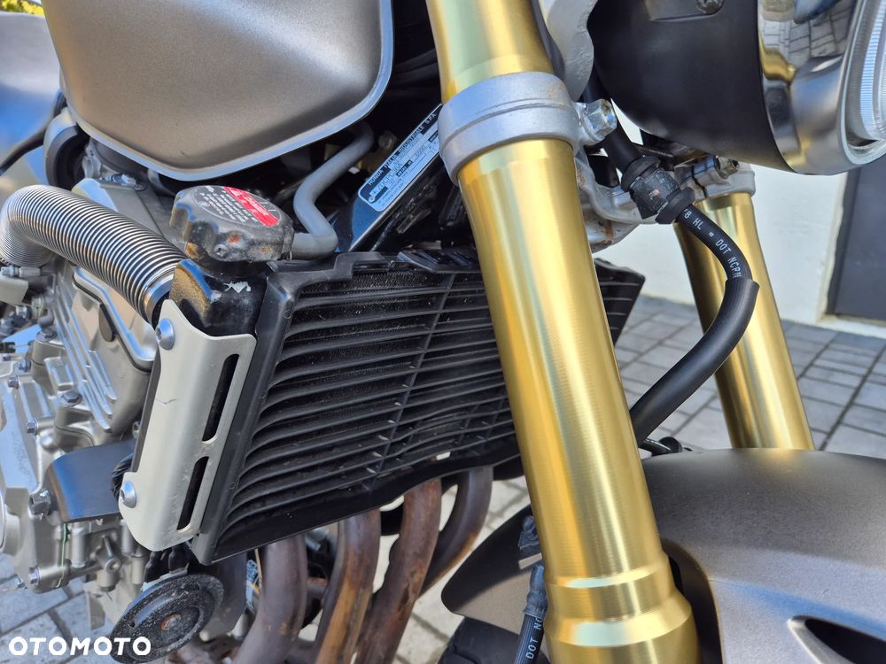 Honda Hornet - 12