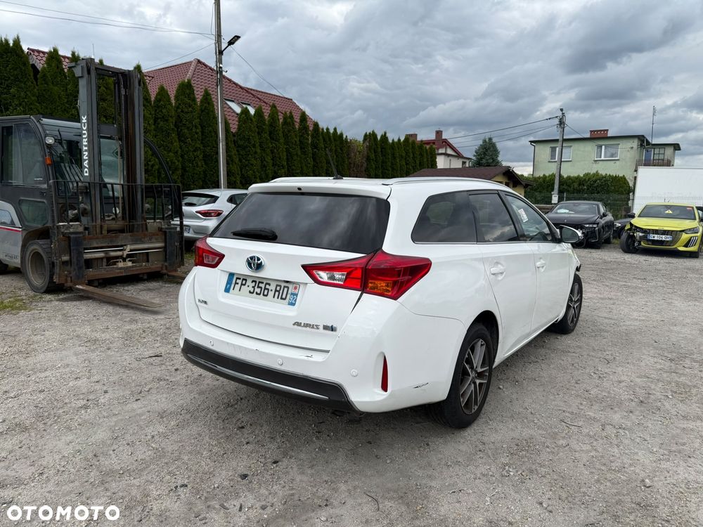 Toyota Auris - 2