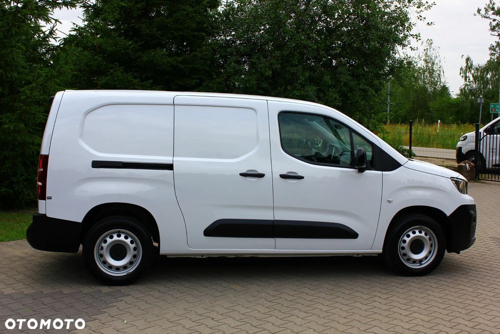 Peugeot PARTNER 1.5HDI 130KM AUTOMAT 8 BIEGÓW LONG DŁUGI 3 OSOBOWY PERFEKT AUTO NAVIGACJA KAMERY,ASYSTENTY,VF23% - 20