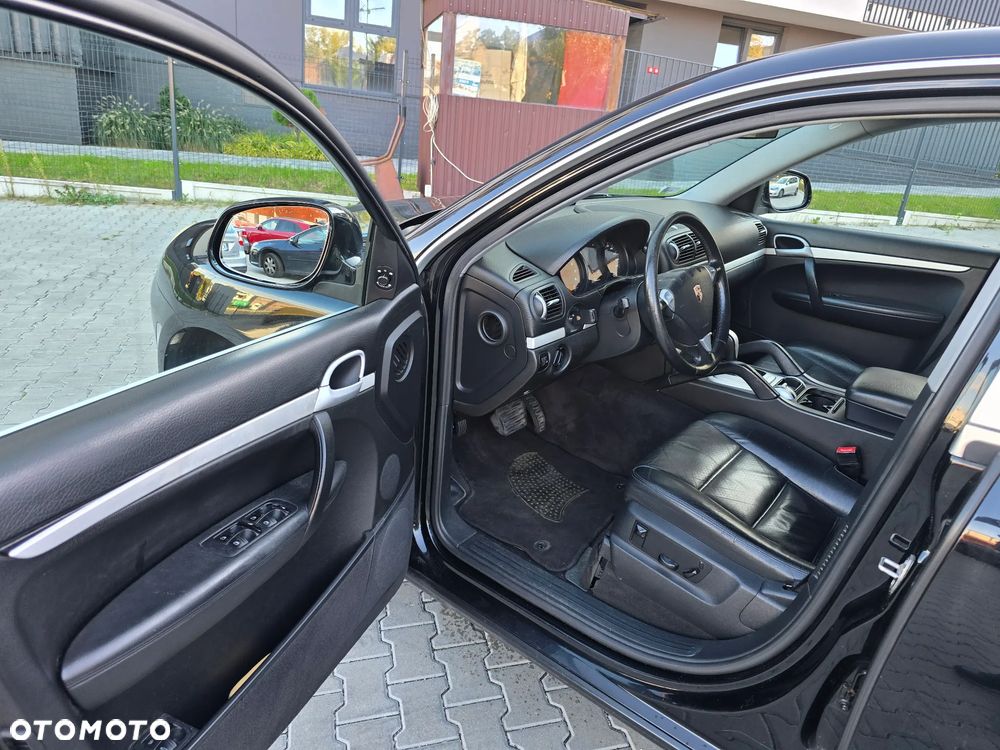 Porsche Cayenne Tiptronic S - 14