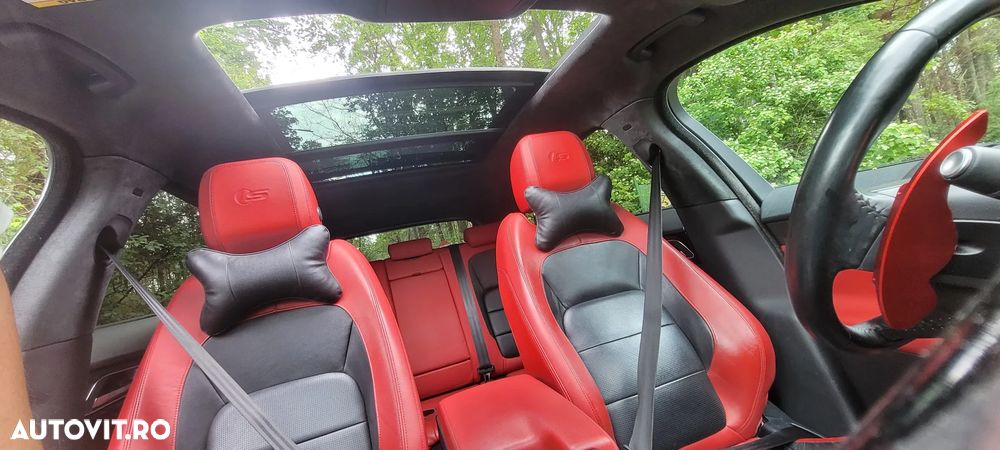 Jaguar F-Pace S AWD - 18