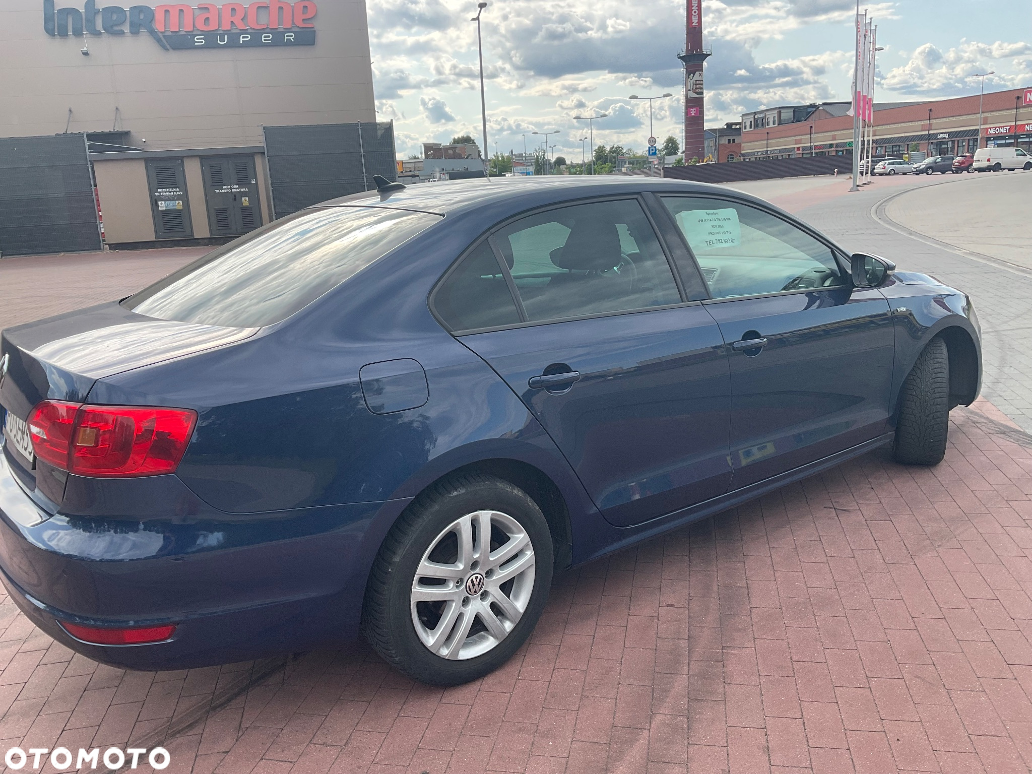 Volkswagen Jetta 2.0 TDI Life - 34