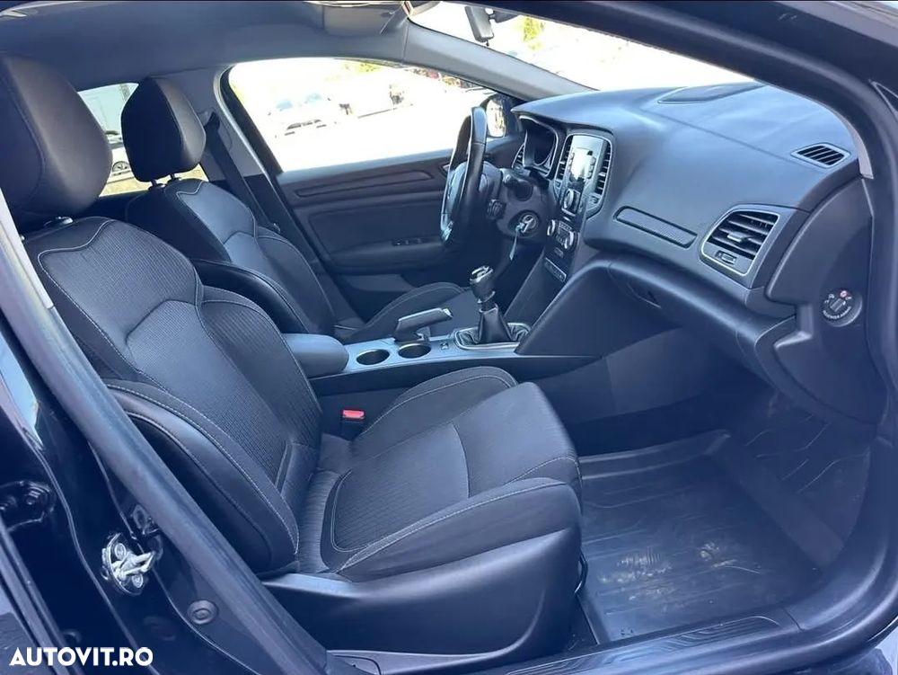 Renault Megane - 10