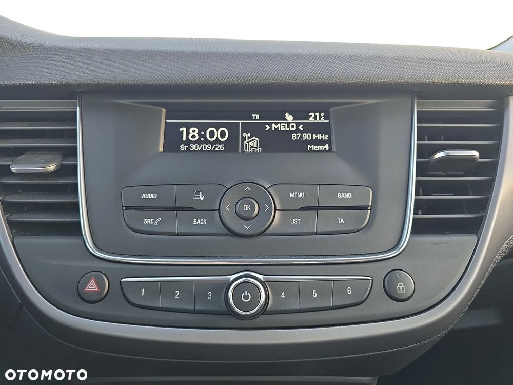 Opel Crossland X - 21