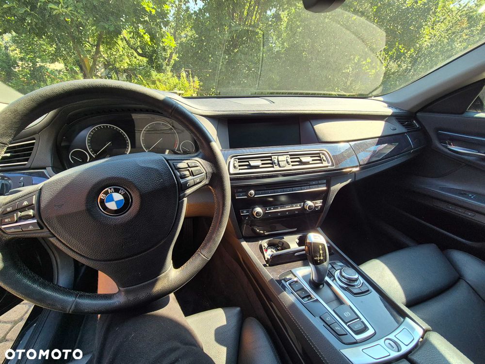 BMW Seria 7 - 2