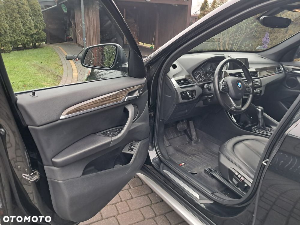 BMW X1 xDrive25i Sport Line sport - 13