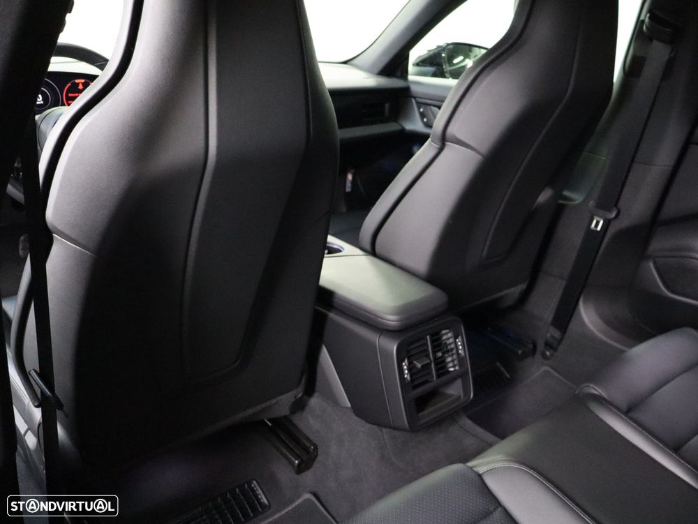 Porsche Taycan Standard - 9