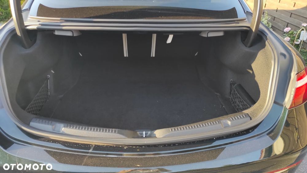 Mercedes-Benz Klasa E 220 d 9G-TRONIC - 10