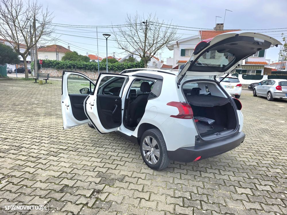 Peugeot 2008 1.2 PureTech Style - 3