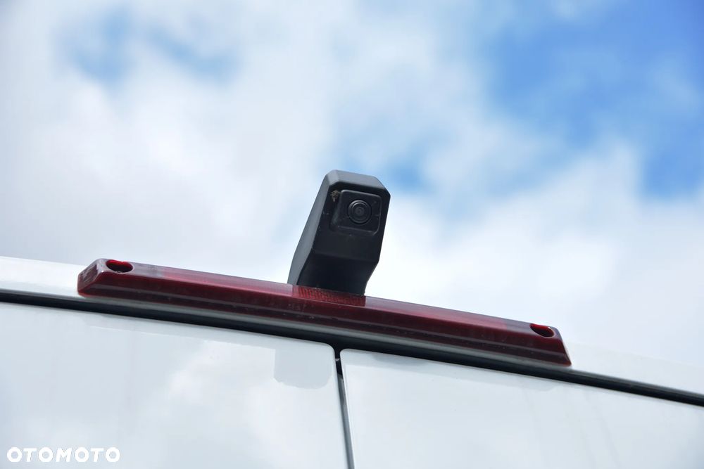 Renault Master Izoterma Chłodnia 2.0 150KM - 18