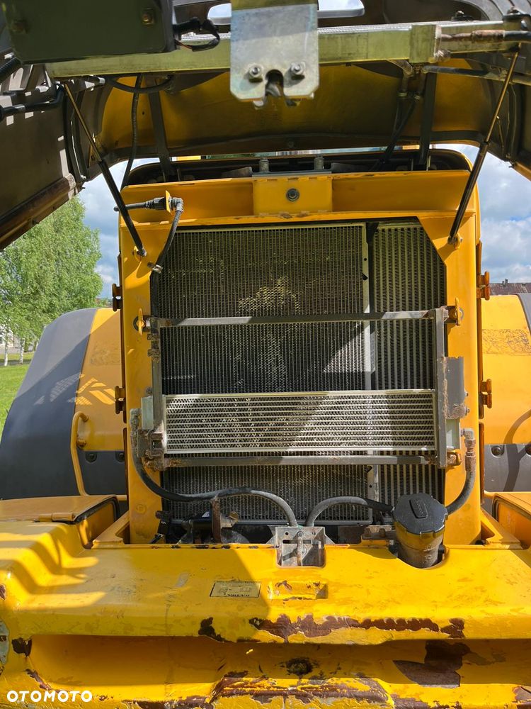 Volvo L60F - 13