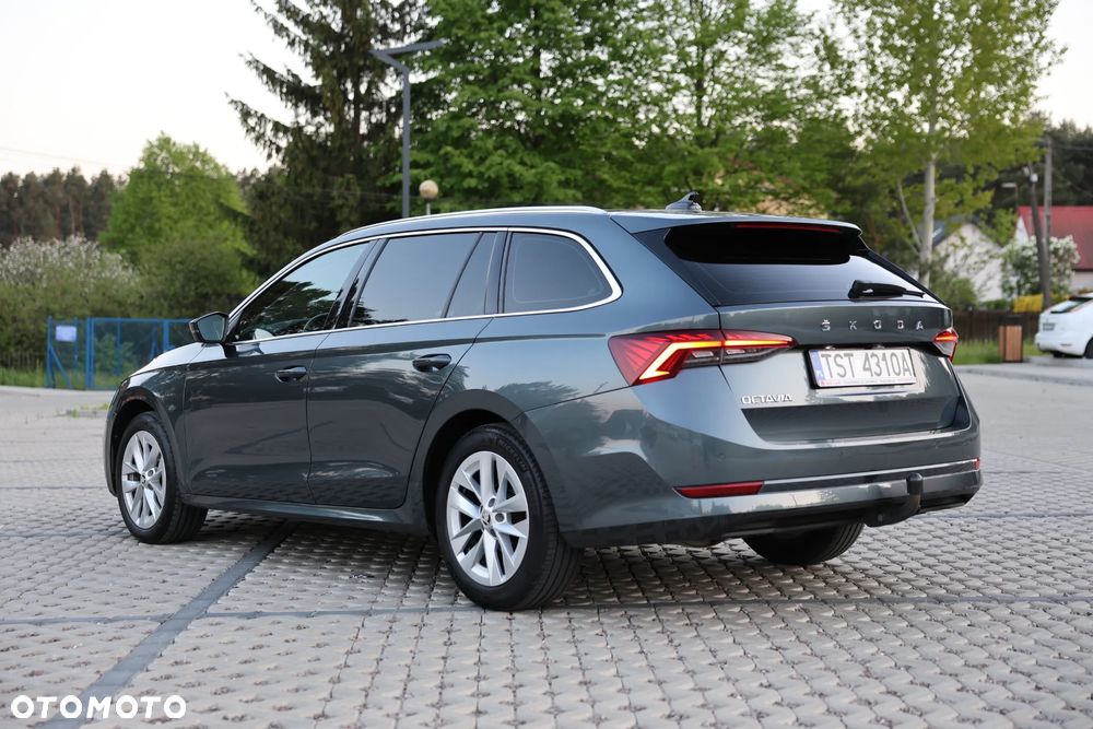 Skoda Octavia 2.0 TDI SCR Ambition DSG - 6