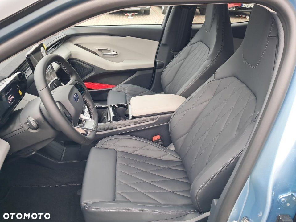 Ford Explorer - 13