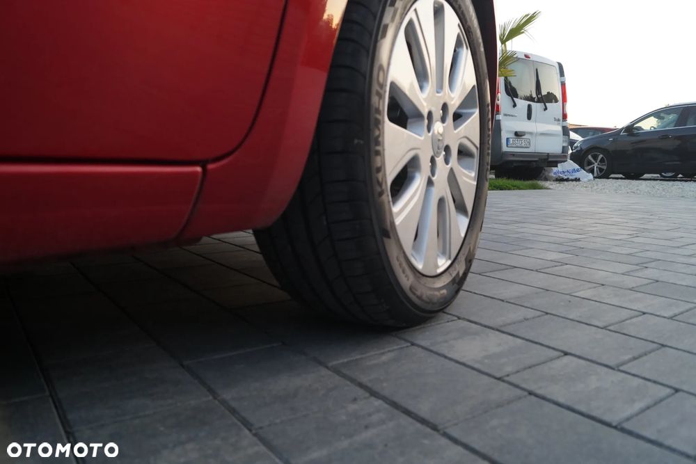 Kia Rio - 25