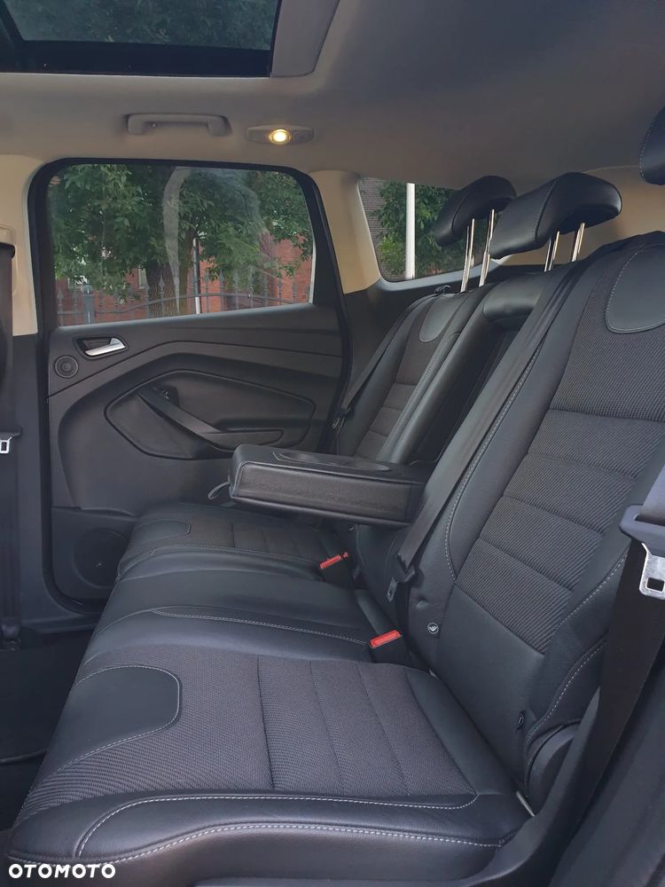 Ford Kuga 2.0 TDCi 4x4 Titanium - 35