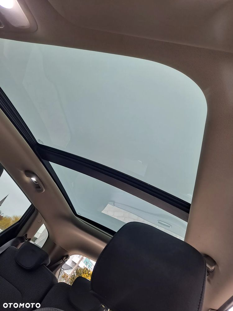 Kia Carens 1.7 CRDi M 7os - 18