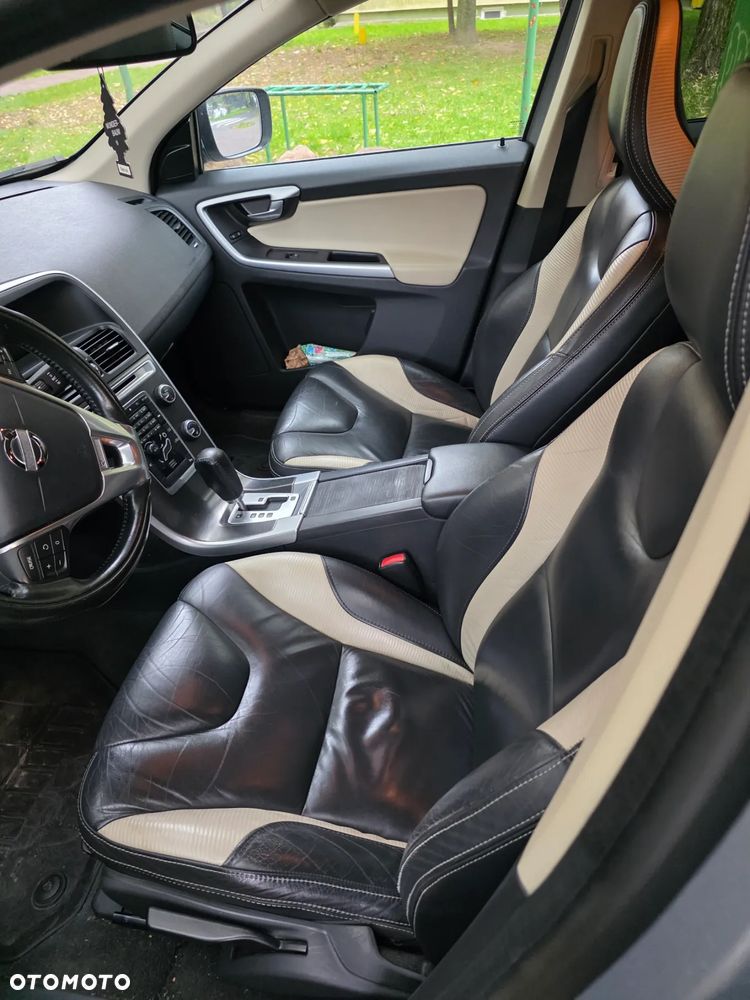 Volvo XC 60 2.0T R-Design - 18