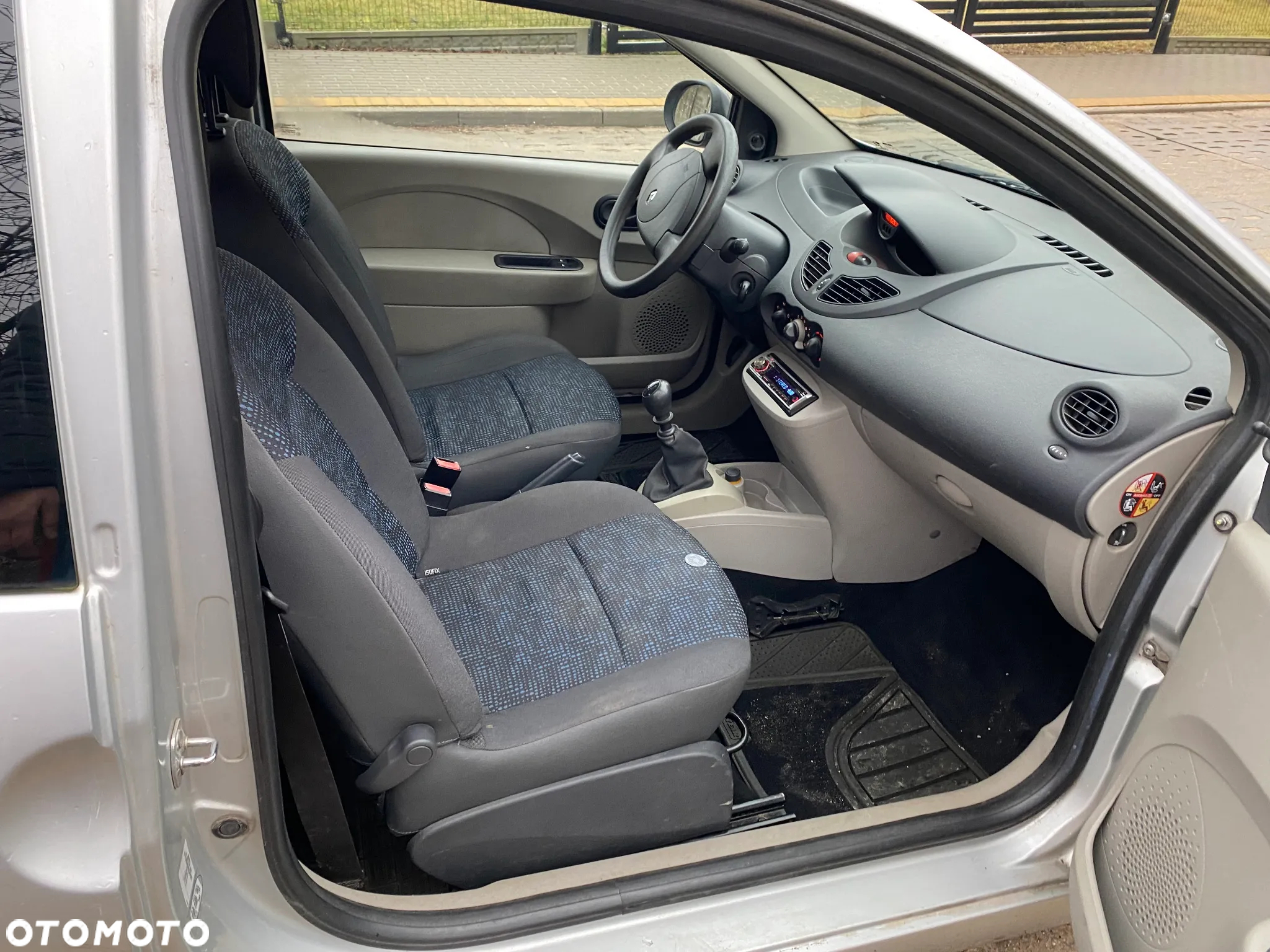 Renault Twingo 1.2 60 Authentique - 13